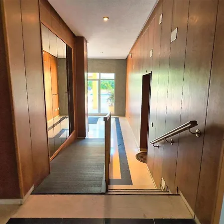 Apartman Pm 1-7a. Spacious Two Bedroom In Centre. Marbella