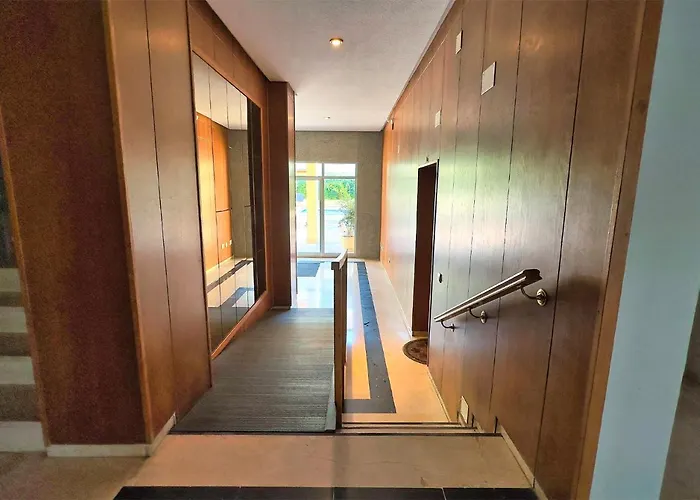 Appartement Pm 1-7a. Spacious Two Bedroom In Centre. Marbella