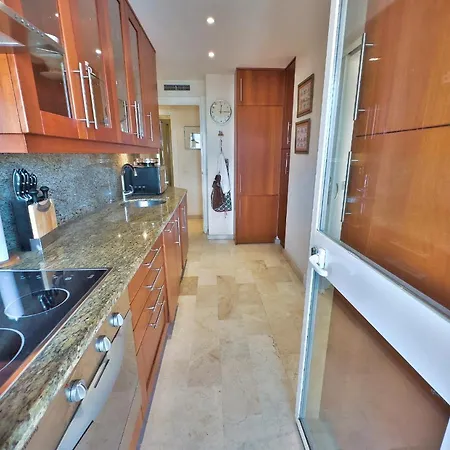 Pm 1-7a. Spacious Two Bedroom In Centre. Апартаменти Марбелья