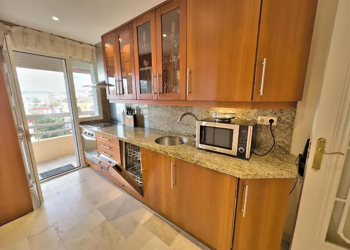 Pm 1-7a. Spacious Two Bedroom In Centre. * Марбелья