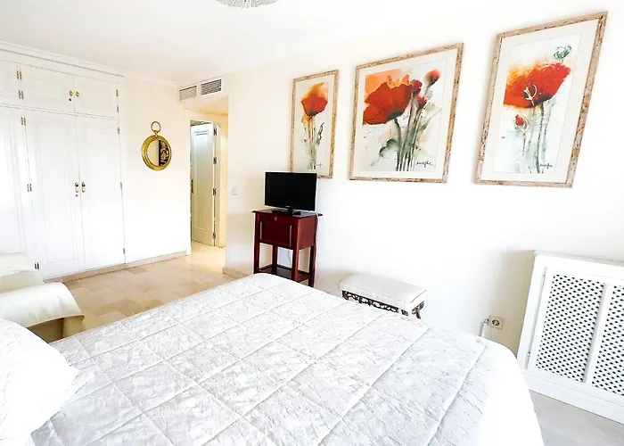 Pm 1-7a. Spacious Two Bedroom In Centre. * Марбелья