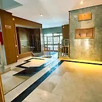 Pm 1-7a. Spacious Two Bedroom In Centre.