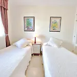 Apartmán Pm 1-7a. Spacious Two Bedroom In Centre.